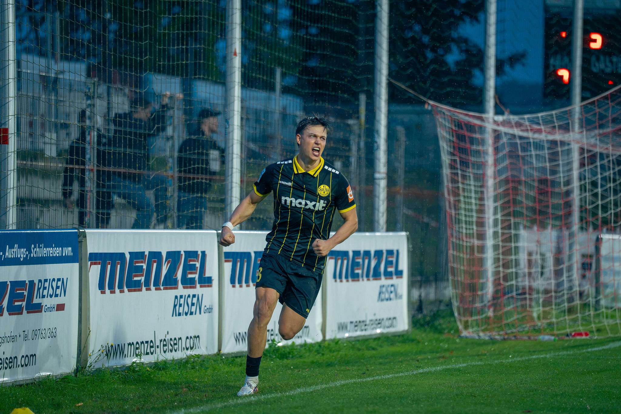 Nach seinem Doppelpack in Aubstadt will Patrick Scheder auch in Buchbach wieder treffen. Nach seinem Doppelpack in Aubstadt will Patrick Scheder auch in Buchbach wieder treffen.