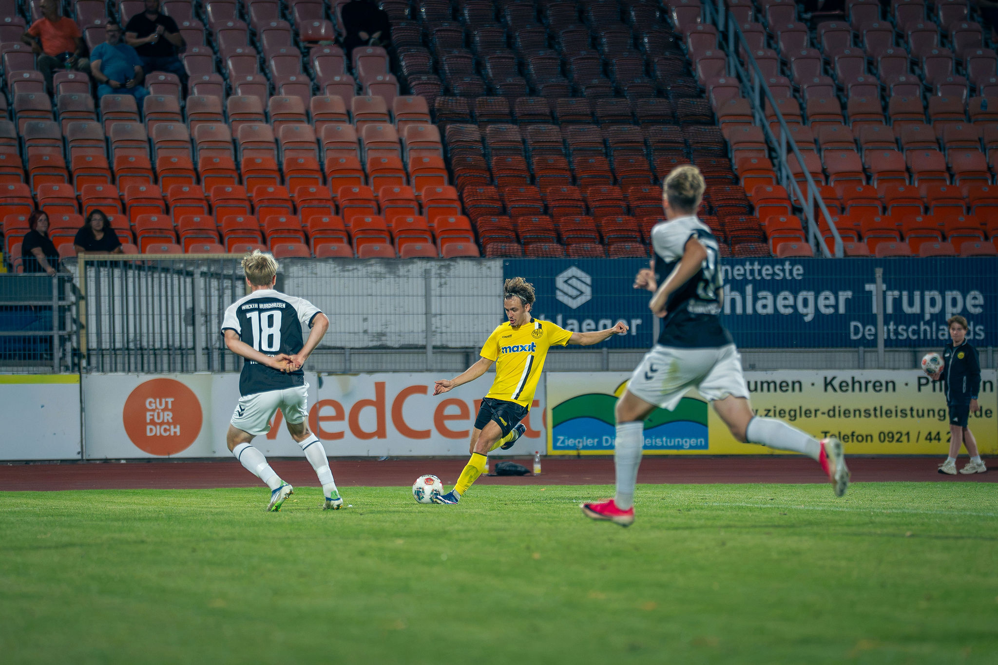 Marlon Fries gegen Burghausen