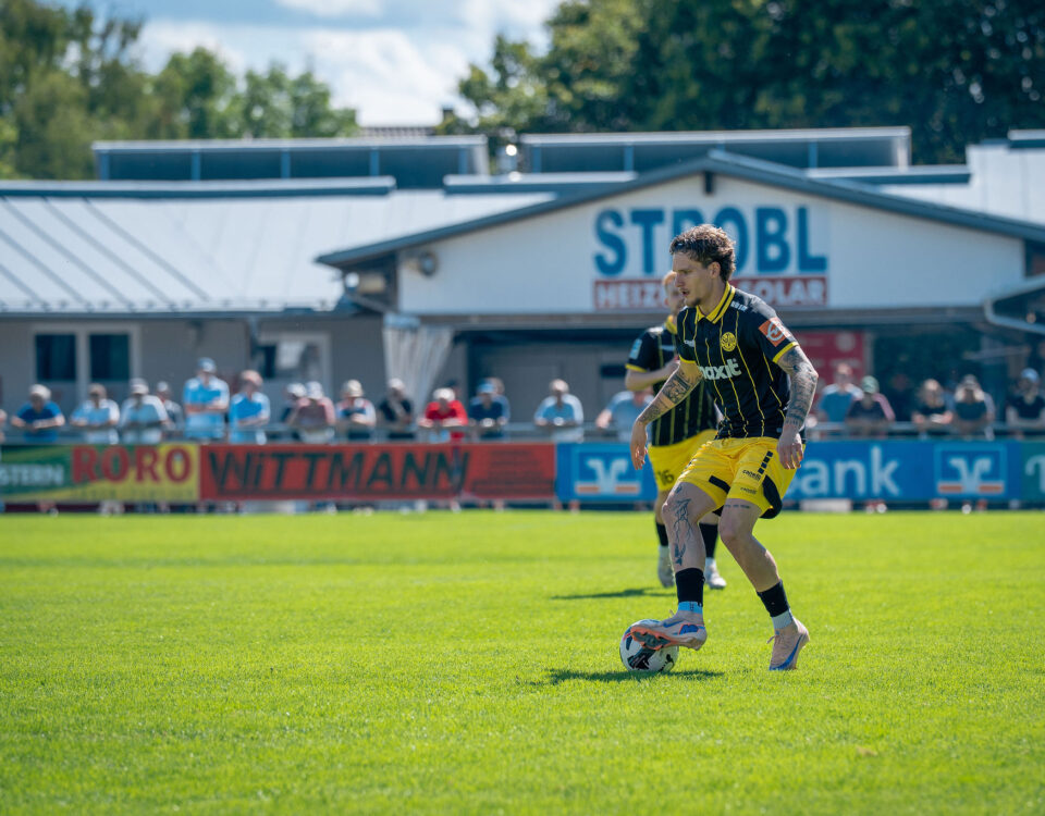 Niklas Doll am Ball
