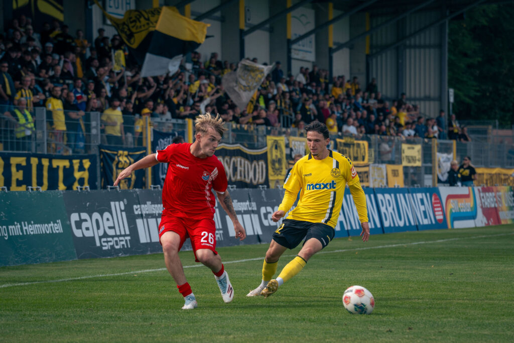 Pierre Weber gegen Unterhaching Pierre Weber gegen Unterhaching