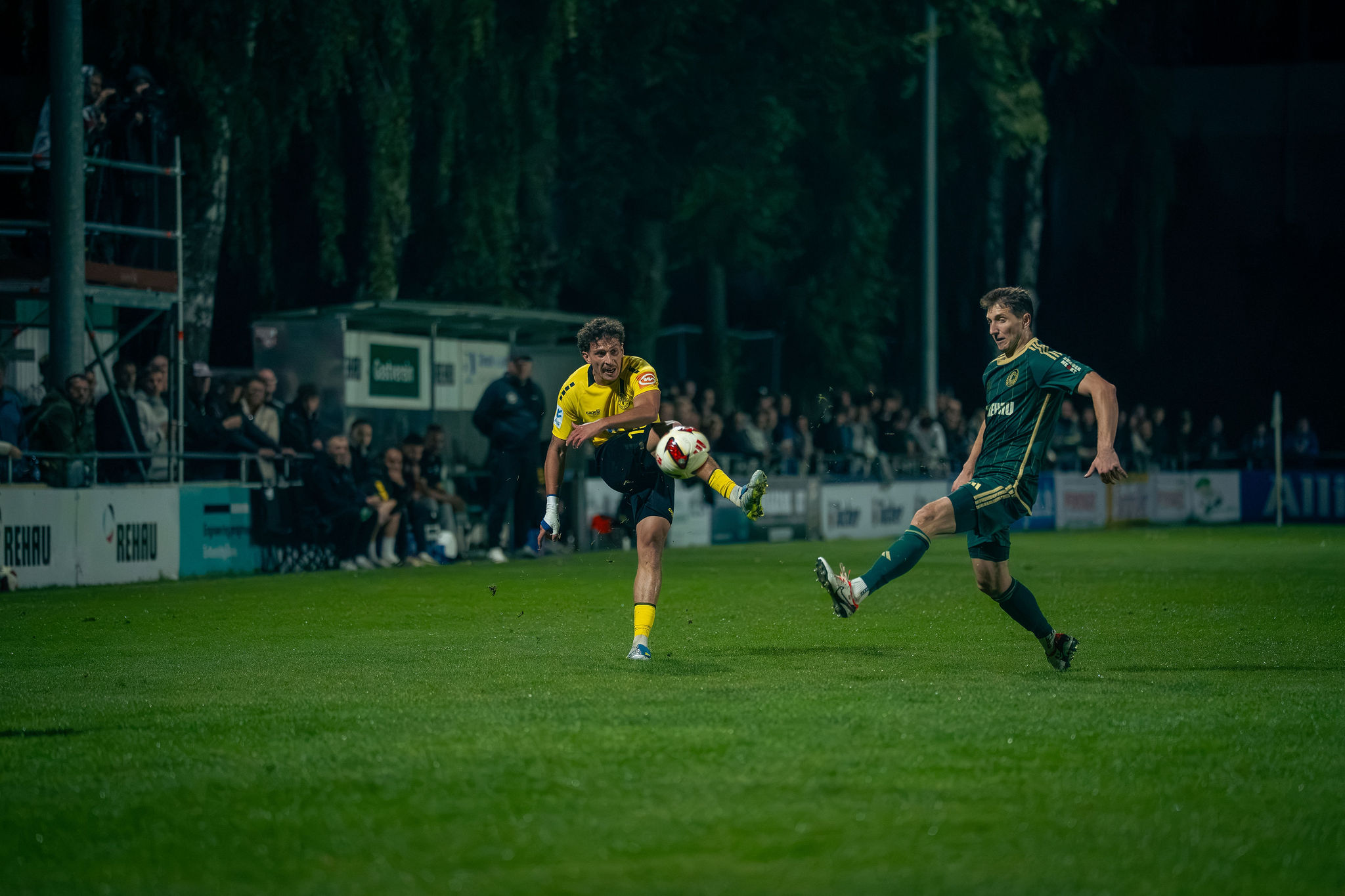 Dominic Schmidt brachte die Oldschdod in Eltersdorf mit dem 1:1 zurück ins Spiel – am Ende drehte die Mannschaft die Partie und feierte den Auswärtssieg. Dominic Schmidt brachte die Oldschdod in Eltersdorf mit dem 1:1 zurück ins Spiel – am Ende drehte die Mannschaft die Partie und feierte den Auswärtssieg.