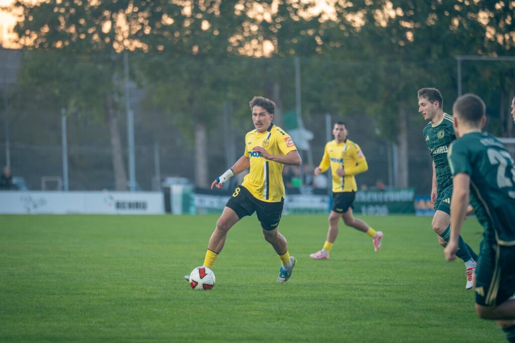 Dominic Schmidt am Ball Dominic Schmidt am Ball
